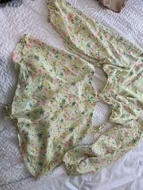 Forever 21 Pastel Floral Cutout Mini Dress in Light Yellow and Pink